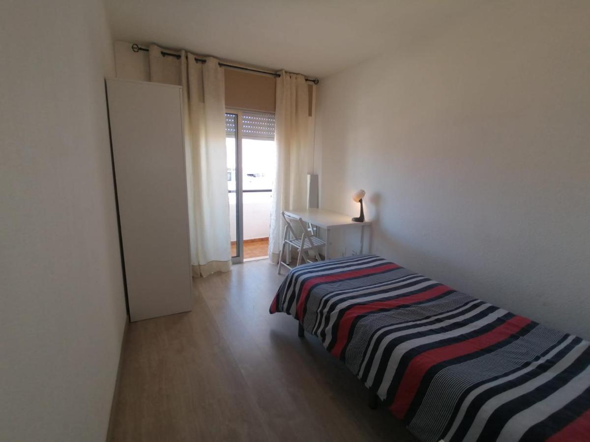 Apartment Poeta Aleixo In Faro Bagian luar foto